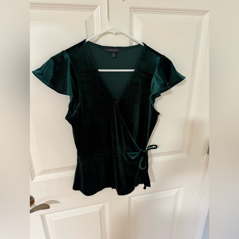 Banana Republic Dark Green Velvet Wrap Blouse, Size Small